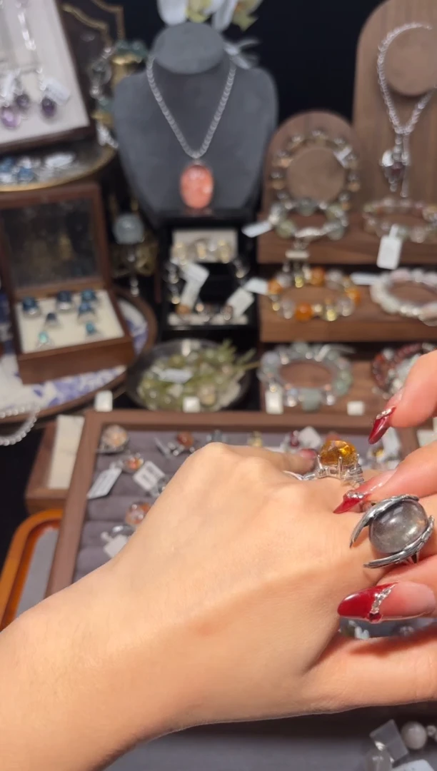 【闪购商品】水晶手链银S925镶嵌黑云母