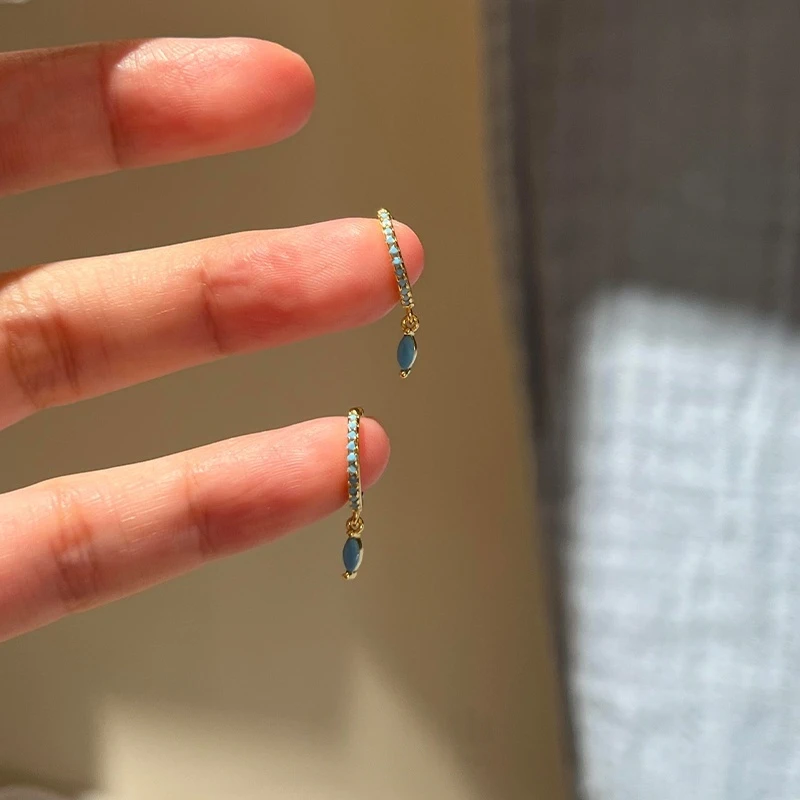 卡柒 铜合金耳饰 清冷感蓝色马眼锆石耳环时尚小众高级感百搭耳饰