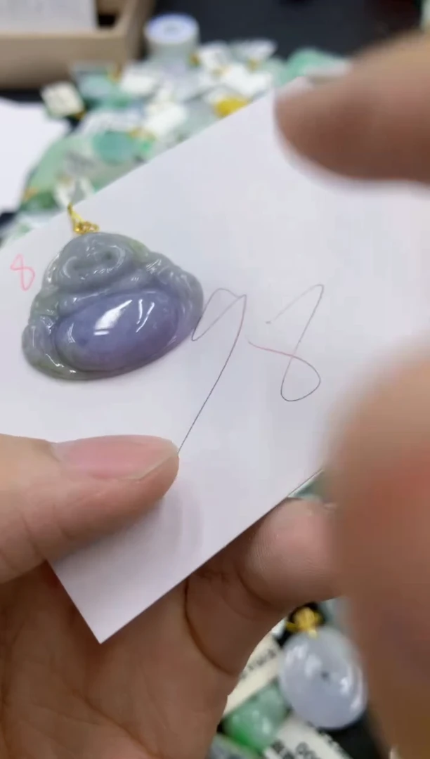 翡翠18K金镶嵌颈饰1111111111111