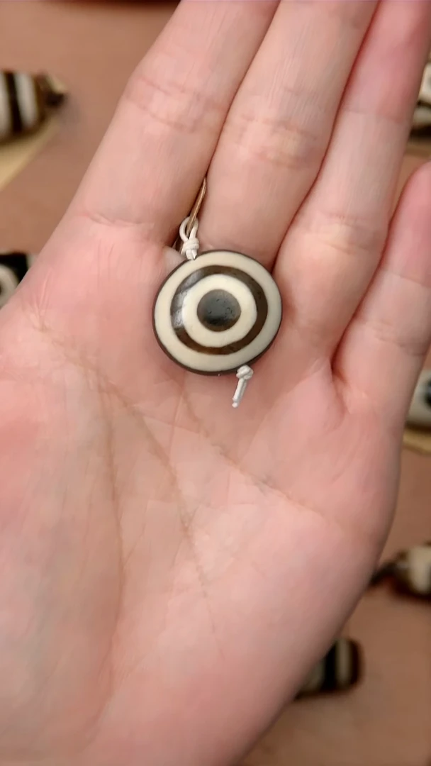 未镶嵌颈饰玛瑙/玉髓豌****主板眼