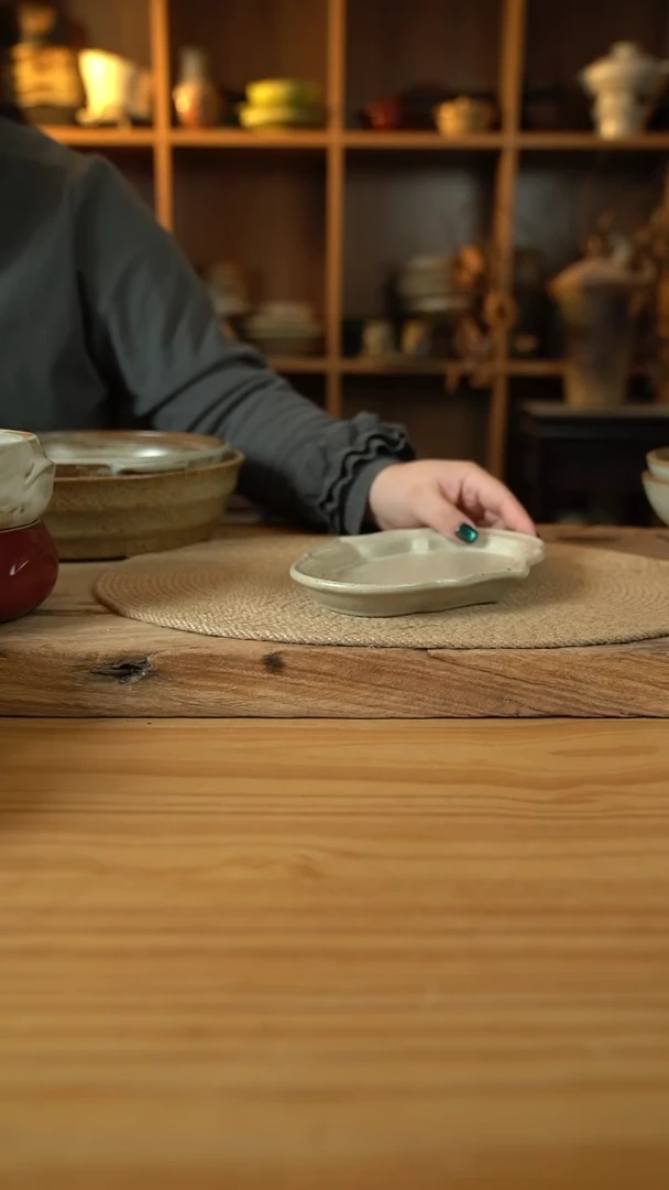 福利奶奶系列的如意碟子1个