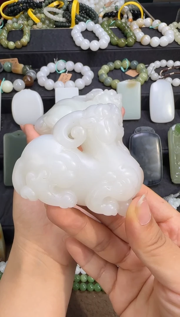 未镶嵌和田玉摆件终***点摆件