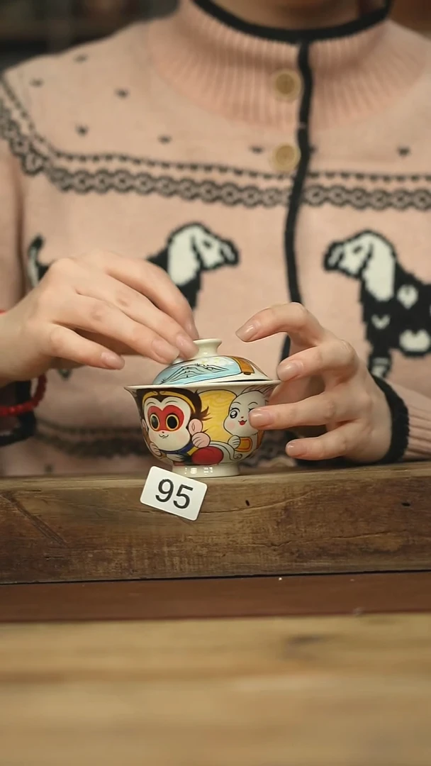 设计师手作款泥古手绘系列盖碗