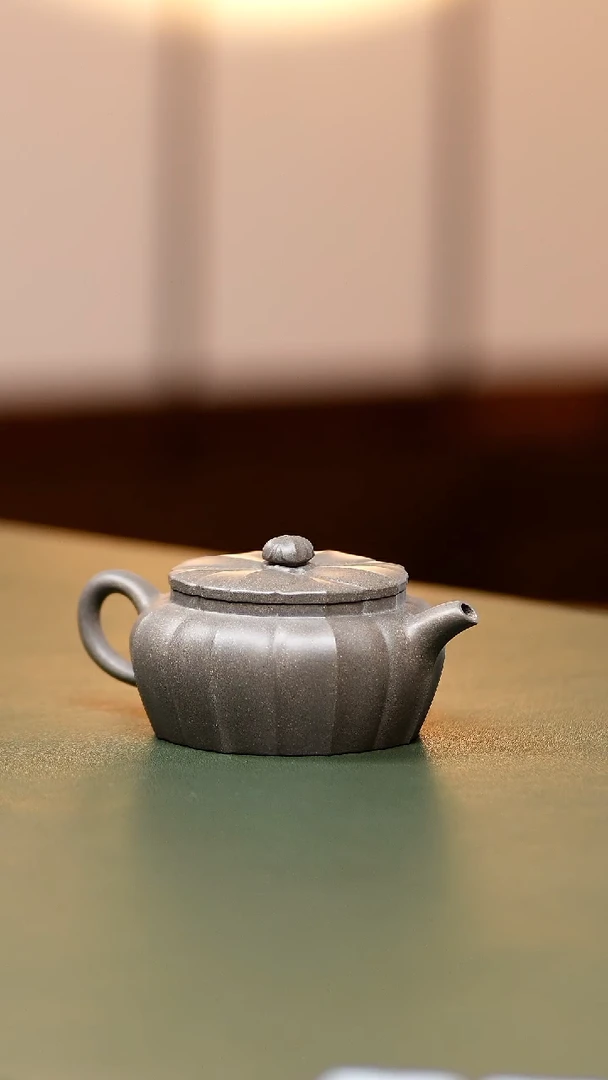 茶壶紫砂五堂 鸣远覆莲筋纹壶