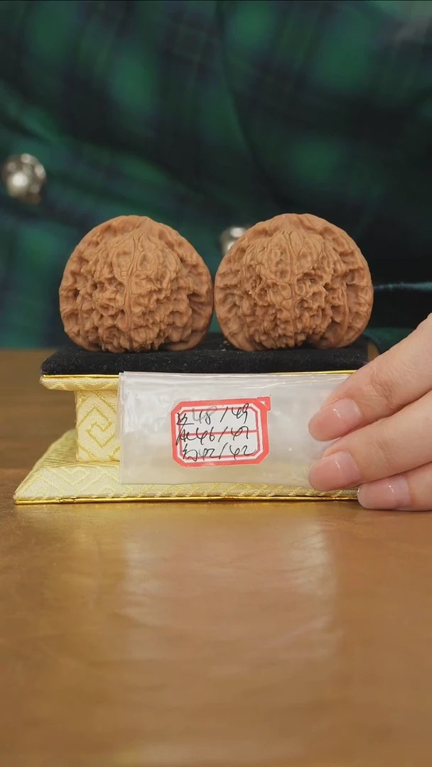 把件文玩核桃赵喜满南将石