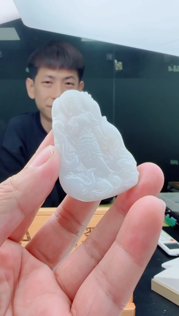 【闪购商品】翡翠颈饰未镶嵌111111111111