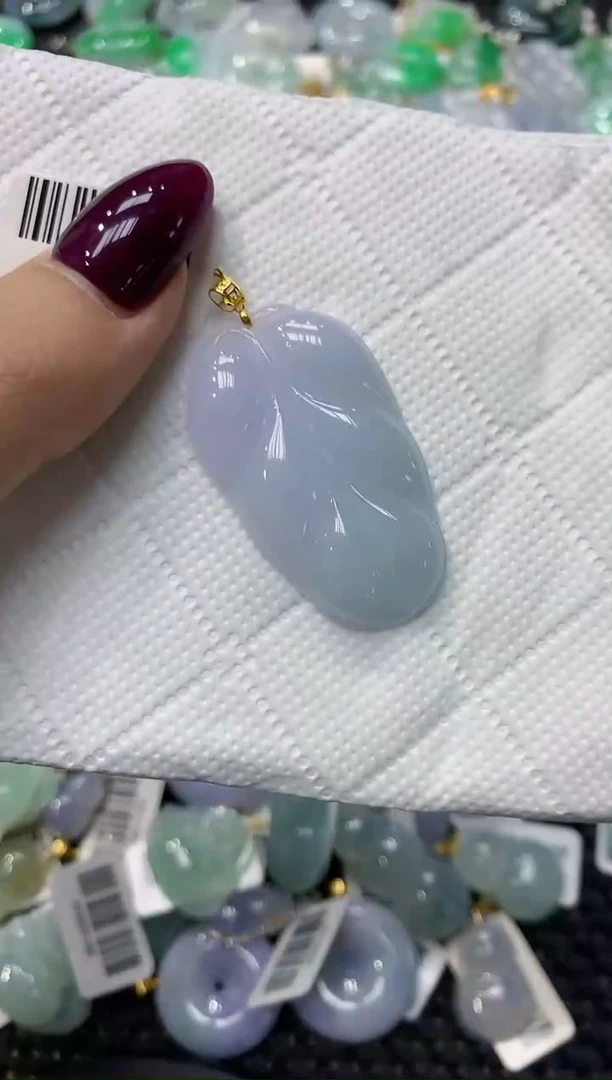 翡翠18K金镶嵌颈饰111111111111