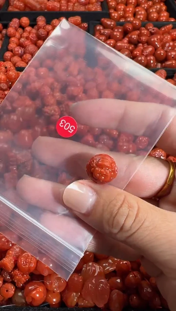 颈饰未镶嵌南红玛瑙1