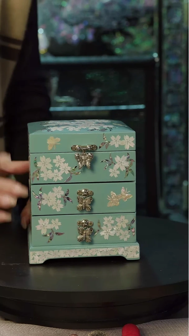 满贝底·弘贝雅螺钿漆器文化馆