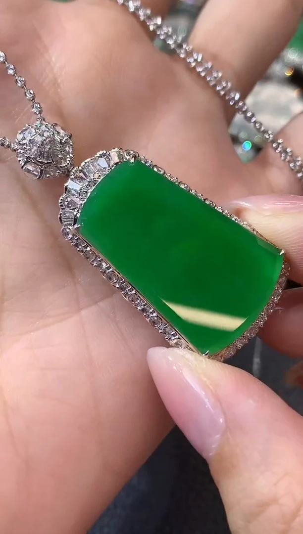 吊坠(不含链)18K金镶嵌翡翠陌*?D1