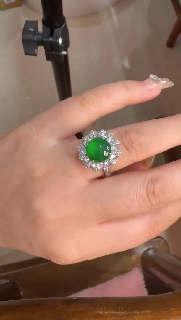 【闪购商品】翡翠戒指银S925镶嵌天然A货翡翠戒指