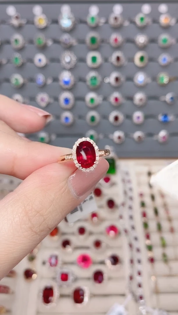 碧玺戒指18K金镶嵌鸽血红