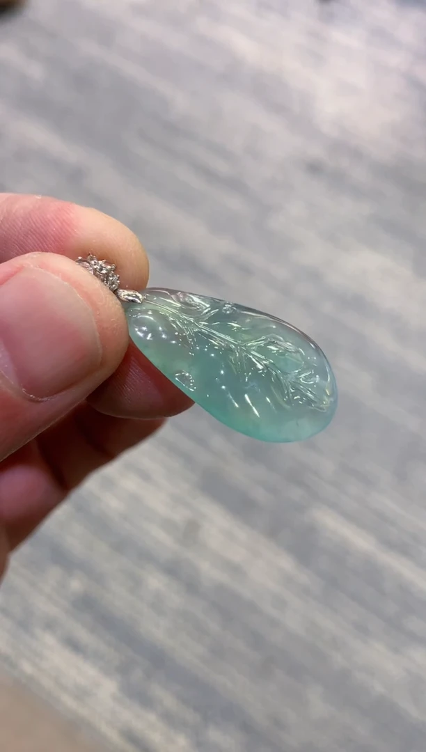 颈饰未镶嵌翡翠天然A货翡翠