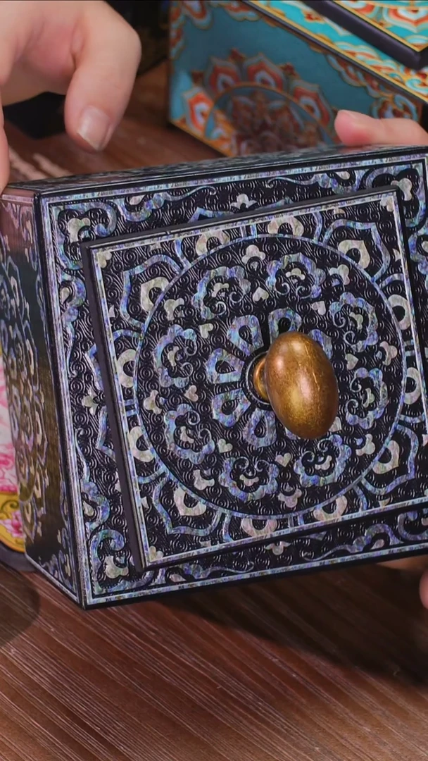 壹藏贰宝幻夜图案小茶叶罐