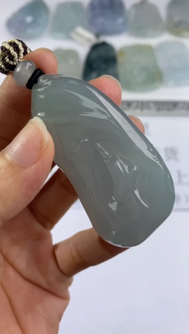 未镶嵌挂件翡翠304809      多人