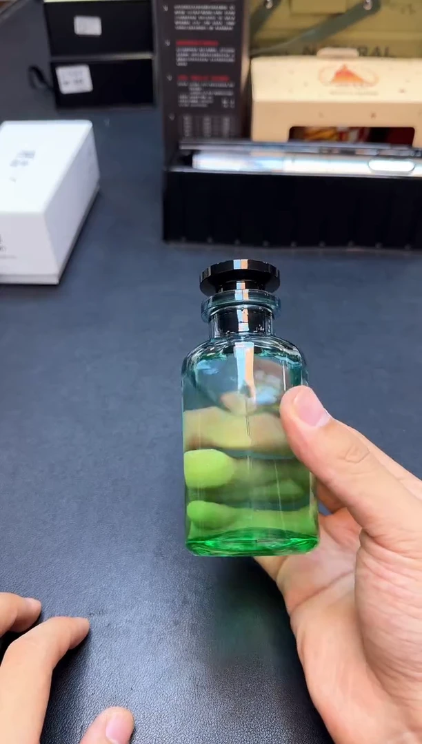 瓷片全新正品一件不留@@WE1004