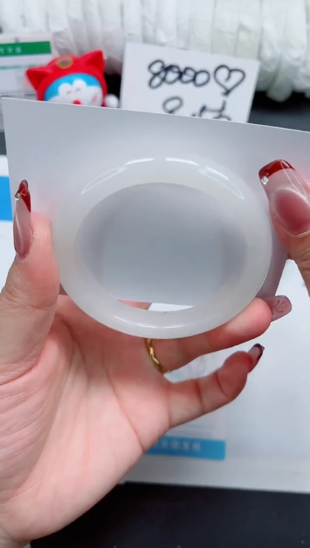 【闪购商品】石英质玉手镯未镶嵌172