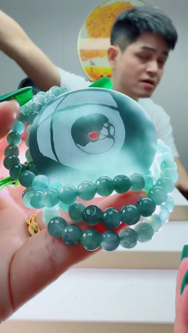 翡翠未镶嵌颈饰多样性随机发其一