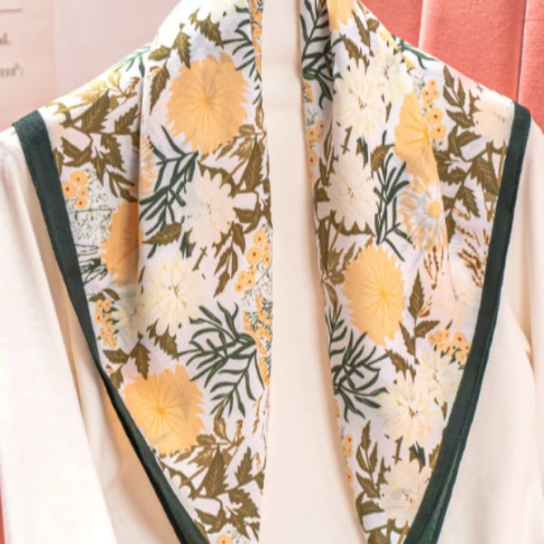 达芬奇密码{小洋菊}2025春夏68*68cm气质百搭女士印花防晒方巾女