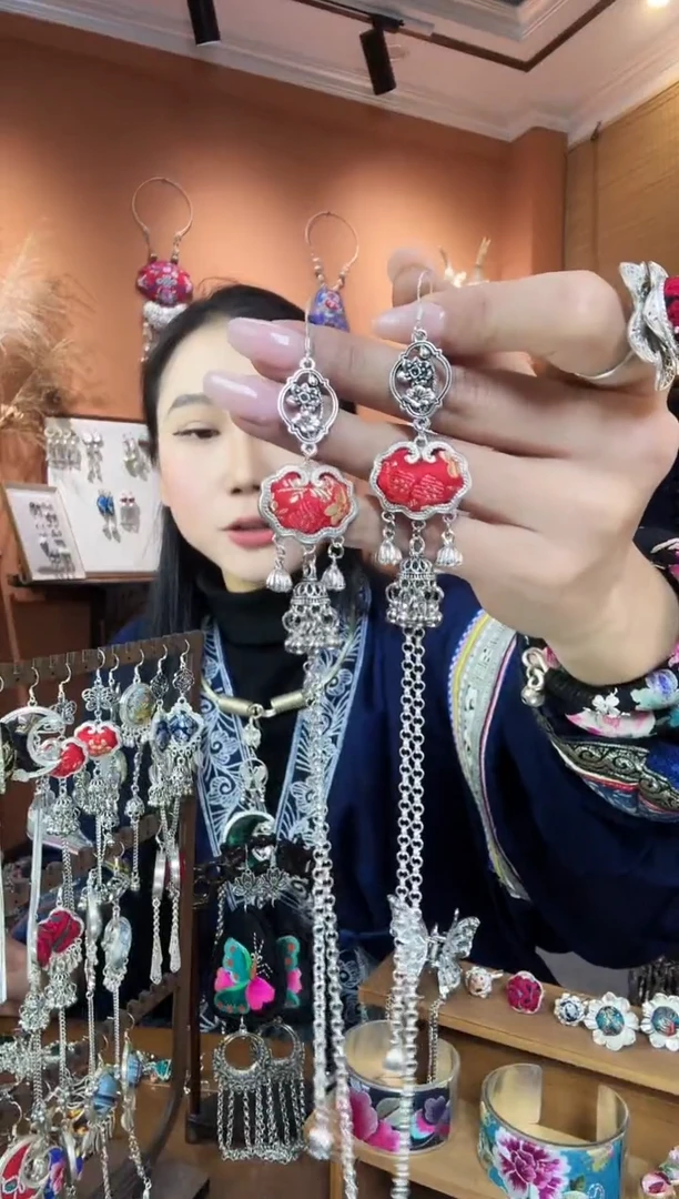 【闪购商品】刺绣纯手工耳环民族风