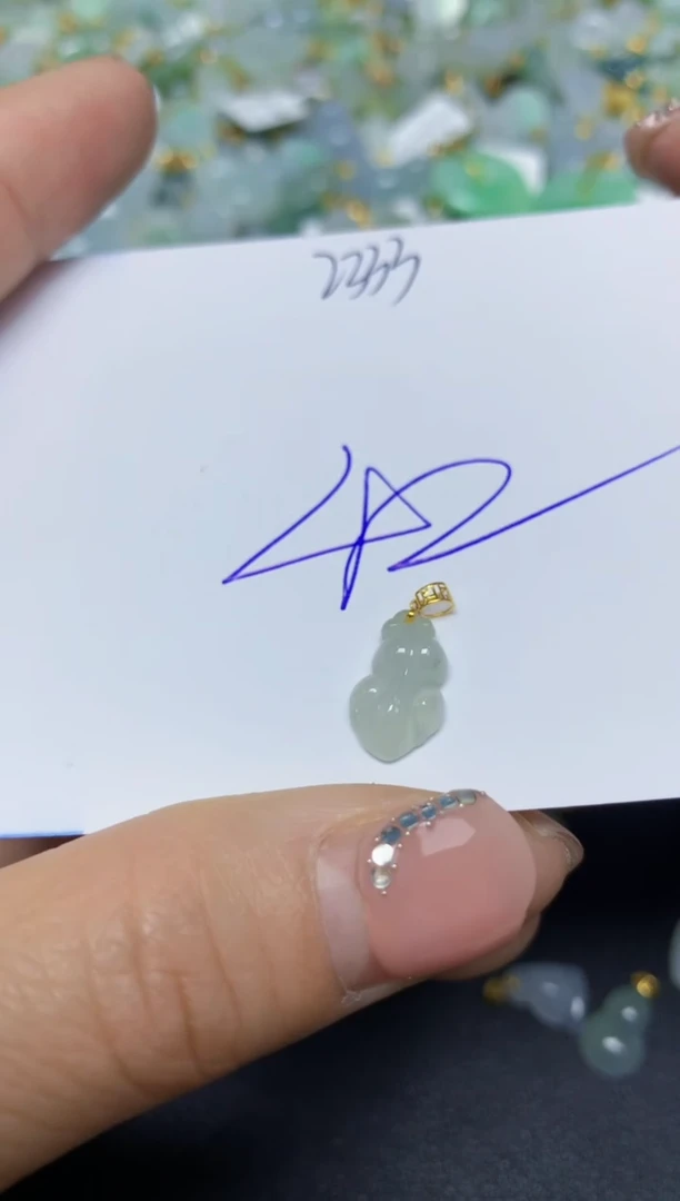 【闪购商品】翡翠挂件18K金镶嵌 天然翡翠A货