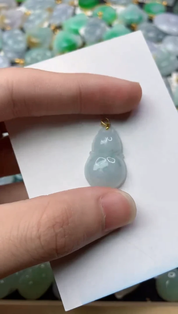 【闪购商品】翡翠颈饰18K金镶嵌5.............