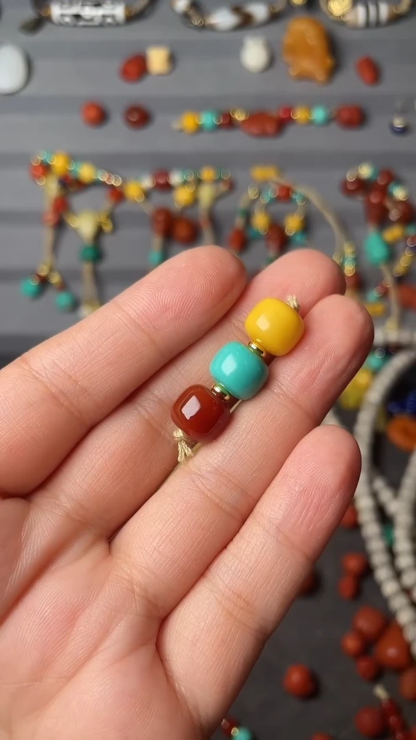 裸石蜜蜡未镶嵌8红绿灯