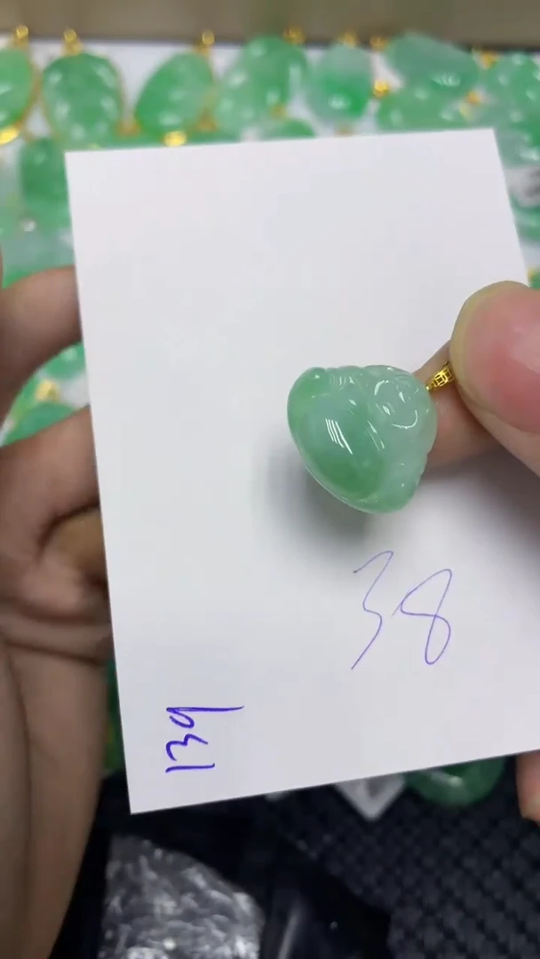 颈饰未镶嵌翡翠缅甸A货翡翠