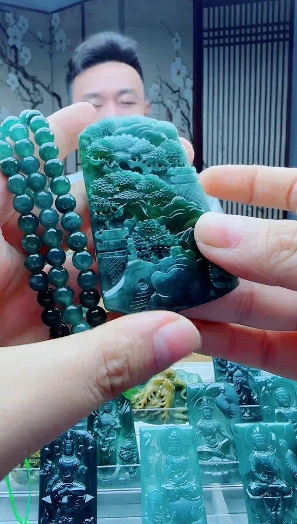 颈饰未镶嵌翡翠多样性发其一