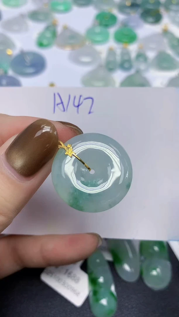 颈饰18K金镶嵌翡翠天然缅甸翡翠A货翡翠百元以上9元证书费自理