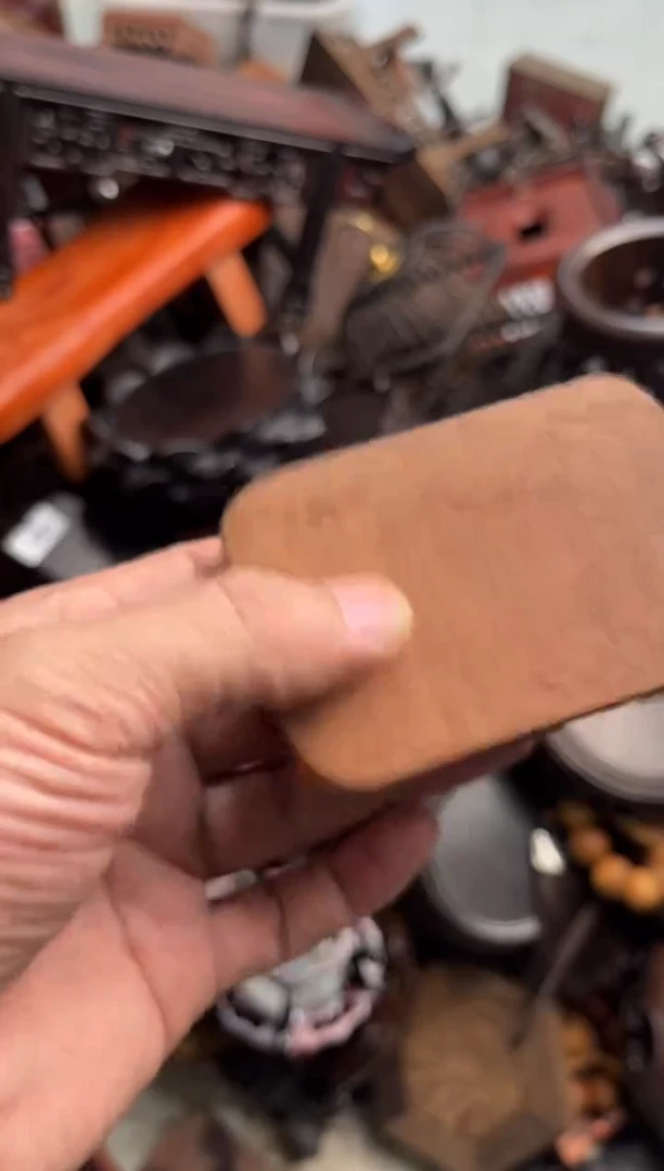 木111随行小底座