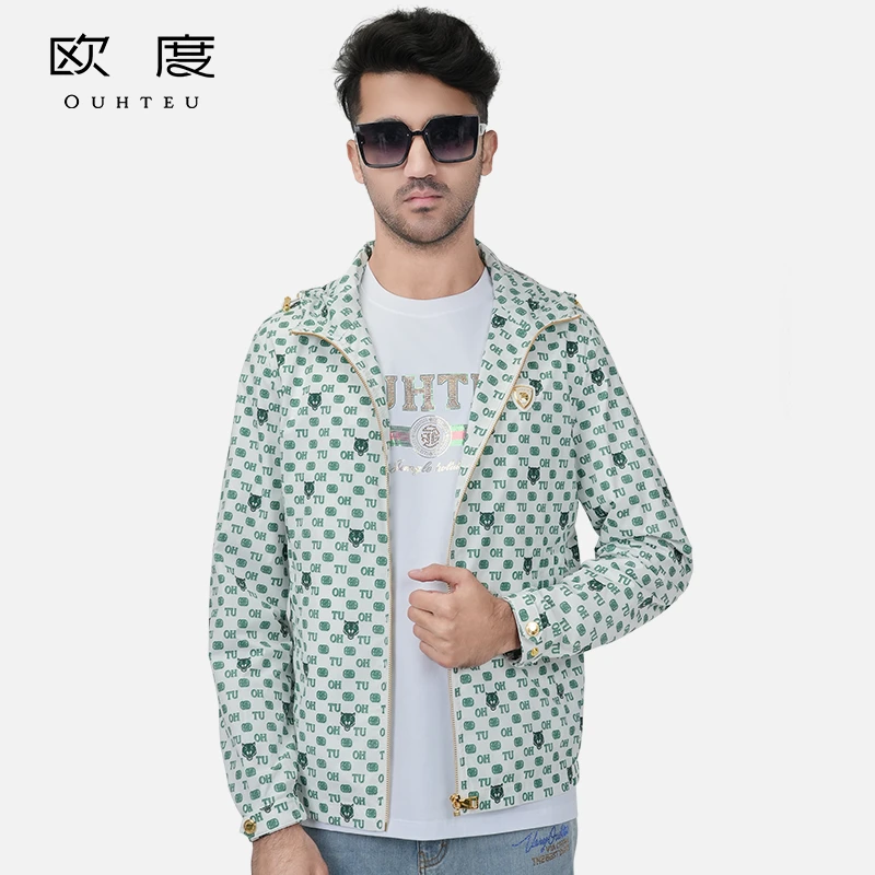 OUHTEU/欧度【虎啸生威 精致徽章】春秋新款字母格纹连帽夹克男7542