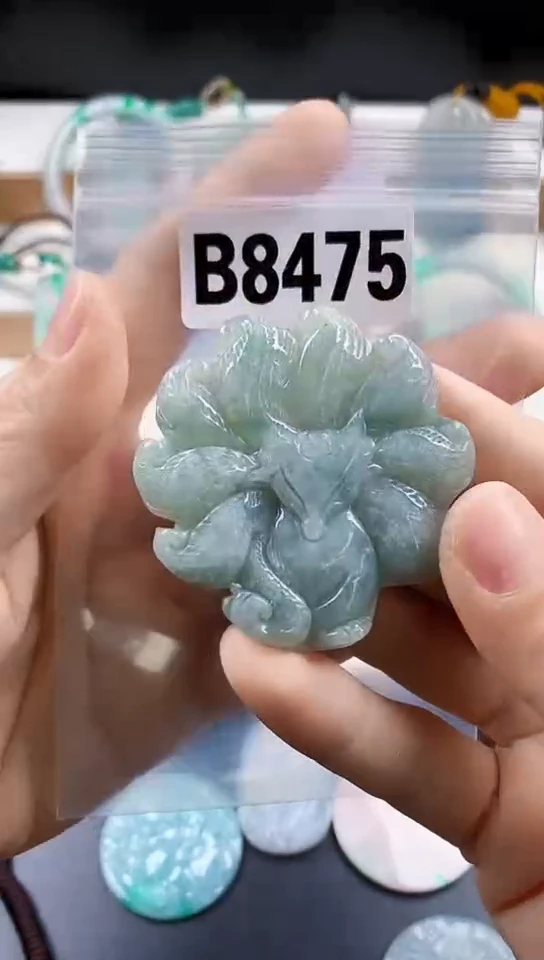 颈饰未镶嵌翡翠天然翡翠吊坠挂件
