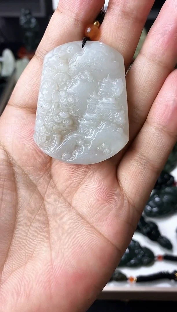 颈饰未镶嵌和田玉1