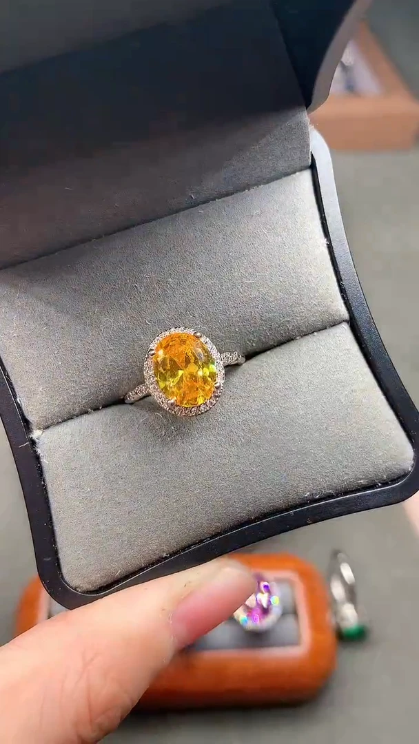 戒指彩色蓝宝石银S925镶嵌....