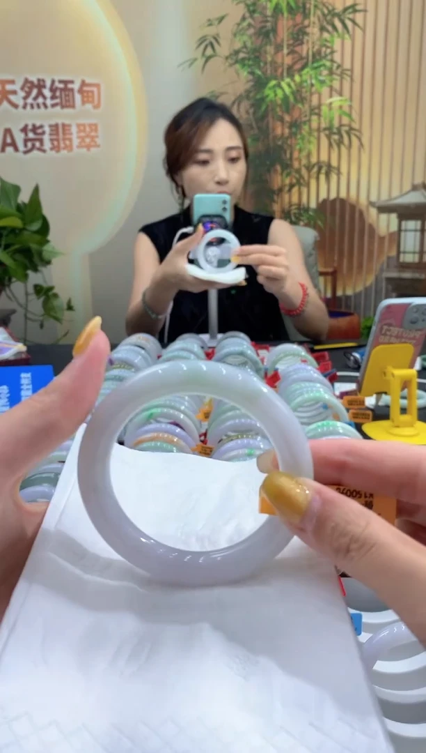 翡翠手镯未镶嵌000035352