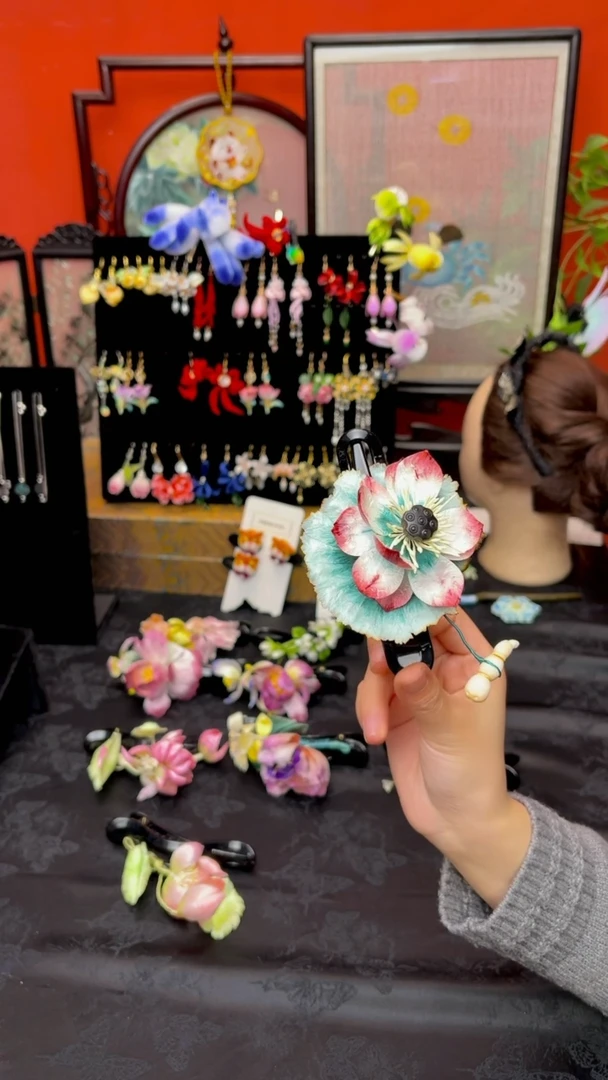 刺绣A*V非遗手工绒花饰品