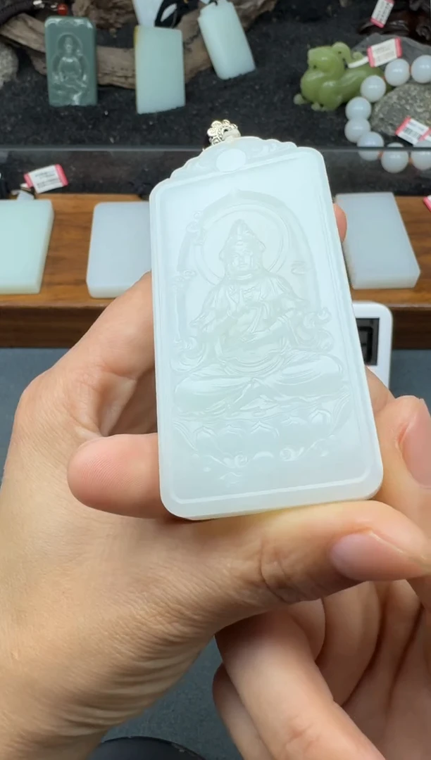 颈饰未镶嵌和田玉2