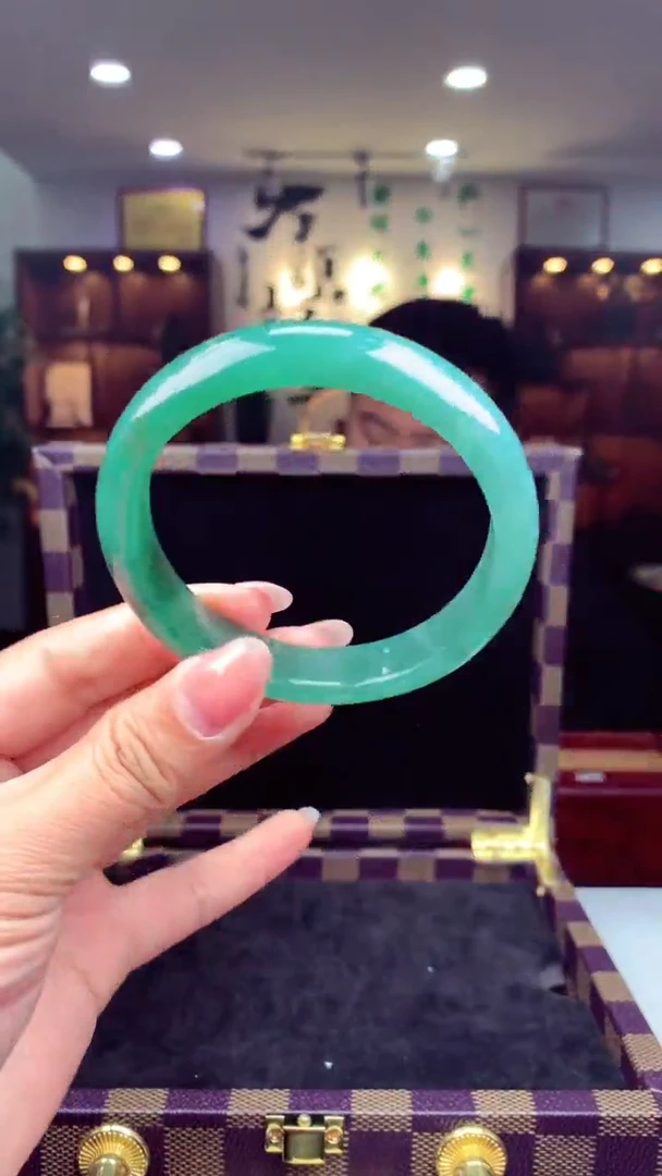 【闪购商品】定制翡翠未镶嵌天然A货翡翠（拍一发一)