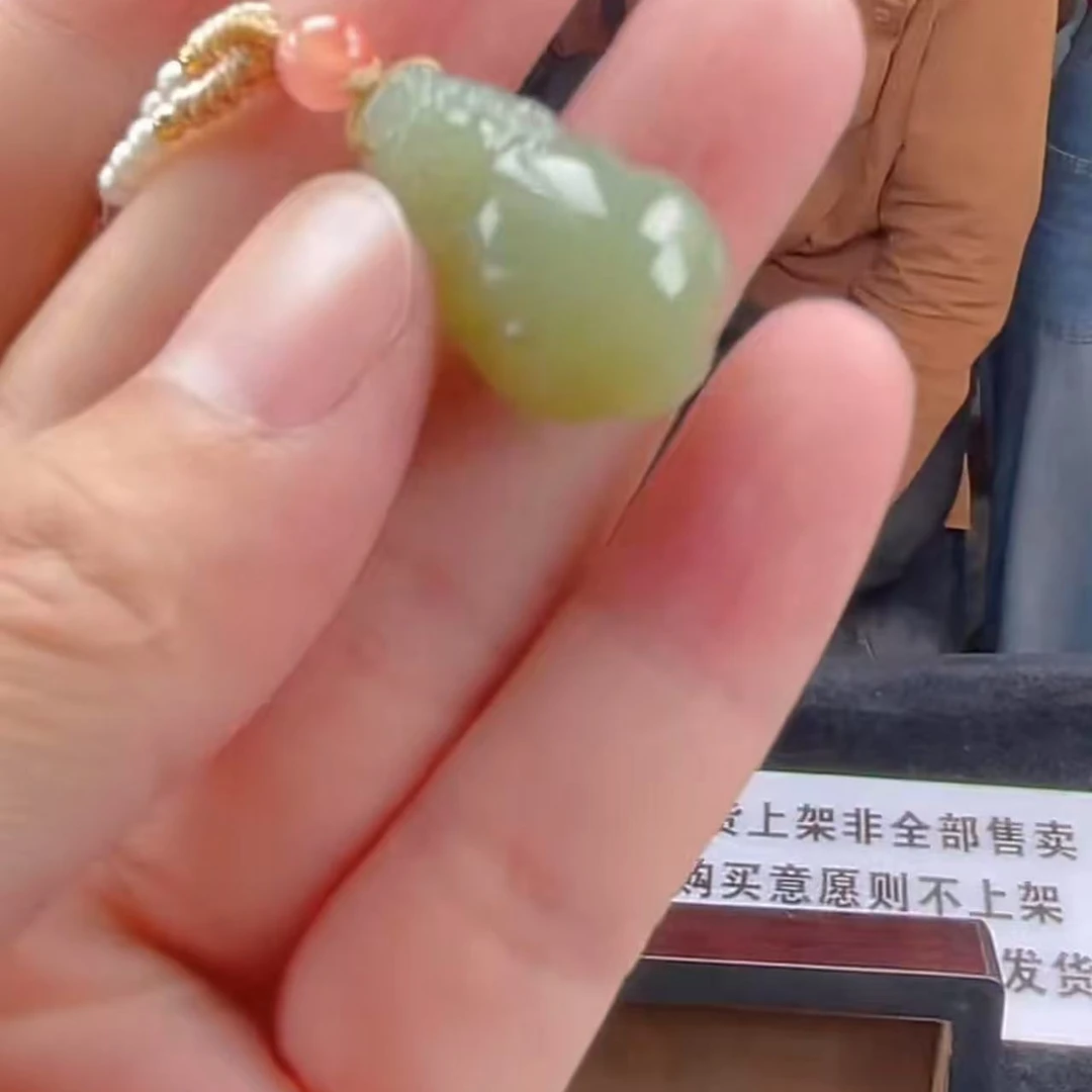 【玉经纶】-6509/-和田玉吊坠-多样性发其—