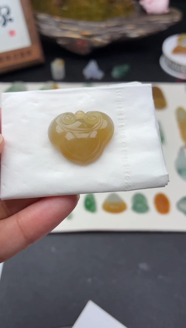 未镶嵌定制翡翠翡翠