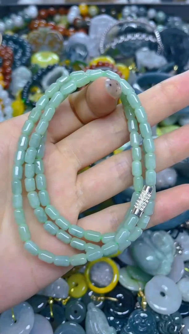 颈饰未镶嵌翡翠5MM/ M /翡翠A货，一件也是批发价