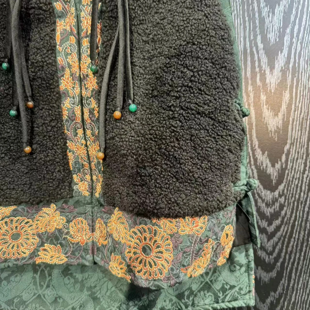 民族风重工刺绣马甲