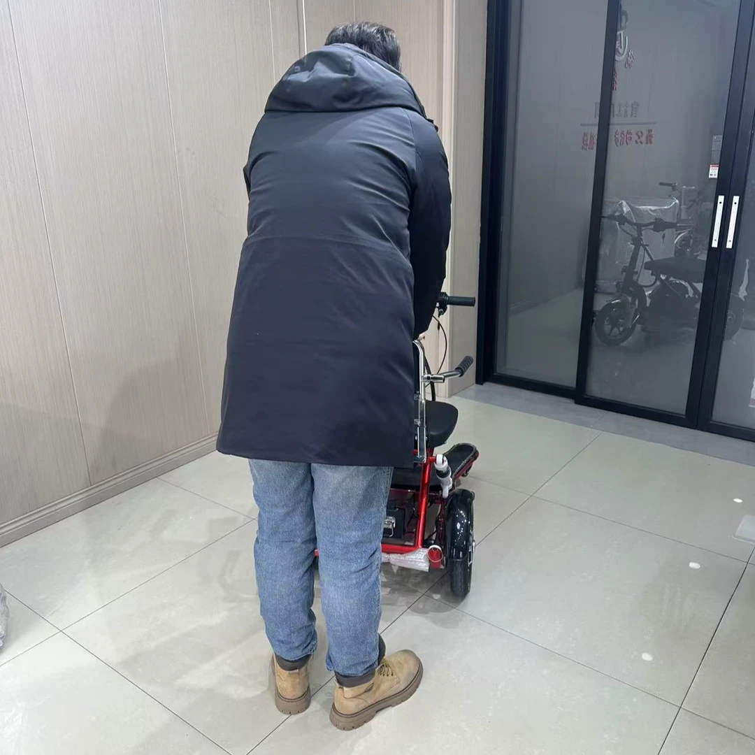 无障爱怡情款式无障爱手动轮椅车