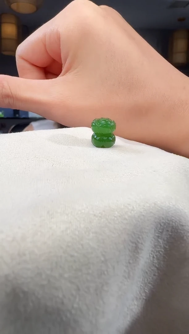 和田玉未镶嵌吊坠(不含链)多样性发货 拍一发一