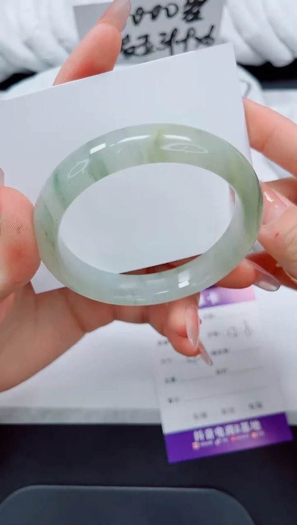 石英质玉手镯未镶嵌77/59.2