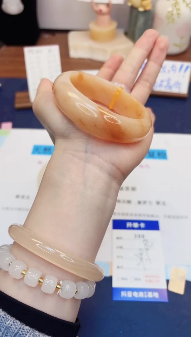 【闪购商品】石英质玉手镯未镶嵌398-财气镯-圈口59