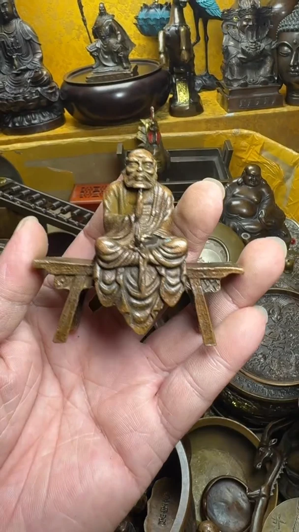 铜器摆件收收藏藏