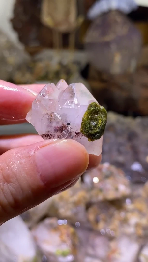 未镶嵌珠宝半成品水晶27号四川超七花园水晶