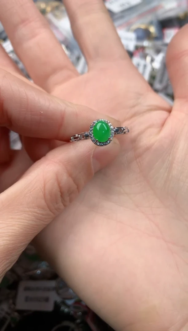 银S925镶嵌戒指翡翠1         3